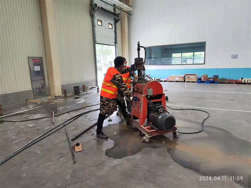 荷塘厂房地面下沉塌陷注浆加固施工